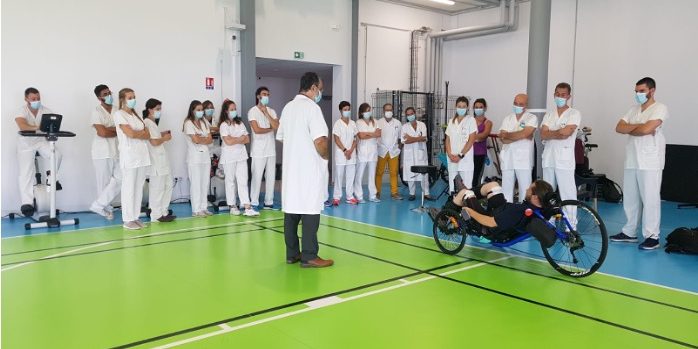 Pédaler à vélo avec une paraplégie complète : Une Utopie Réaliste