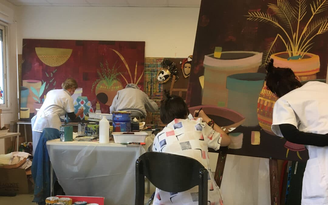 Atelier participatif avec l’artiste Adec à la clinique Les Tilleuls à Limoux